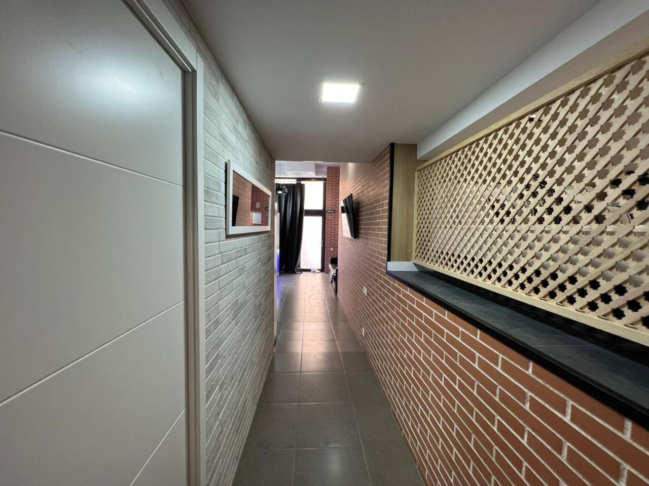 Carcaixent 24 Aparthotel บาเลนเซีย ภายนอก รูปภาพ