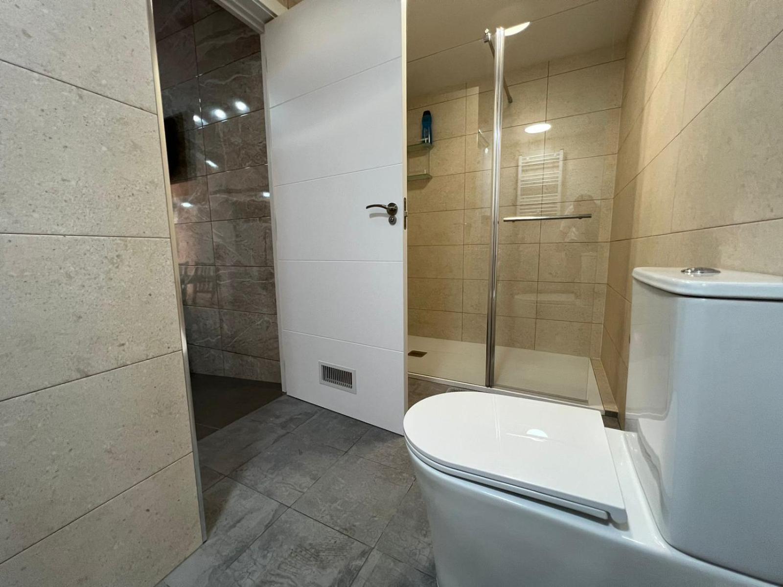 Carcaixent 24 Aparthotel บาเลนเซีย ภายนอก รูปภาพ